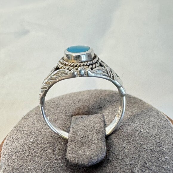 VTG Sterling Silver 925 Turquoise Bezel Set Swan Design Shoulders Ring Size 6 - Picture 3 of 10